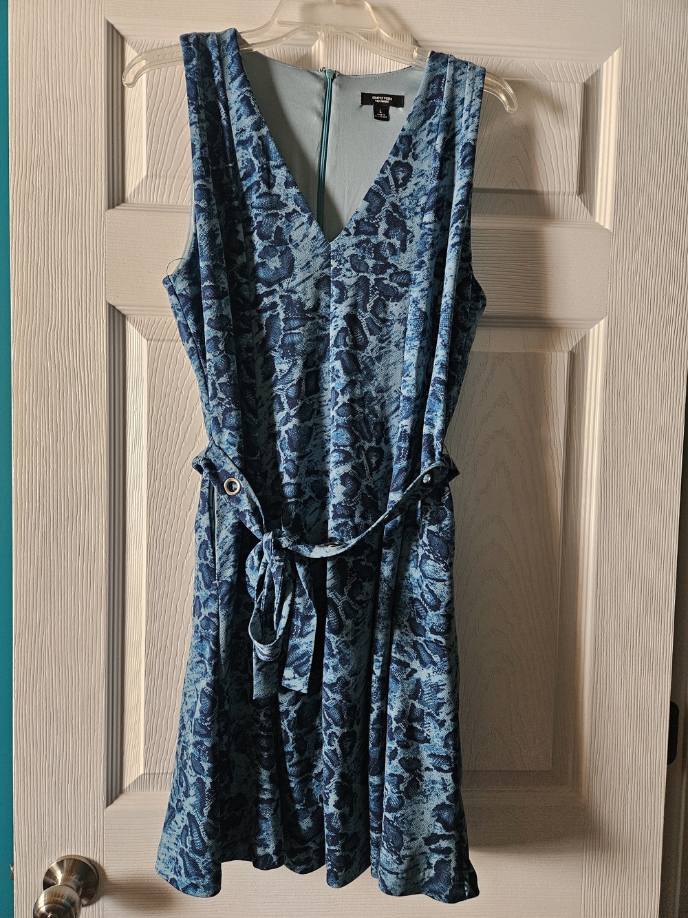 Simply Vera Vera Wang Blue Patterned V-Neck Sleeveless Dress